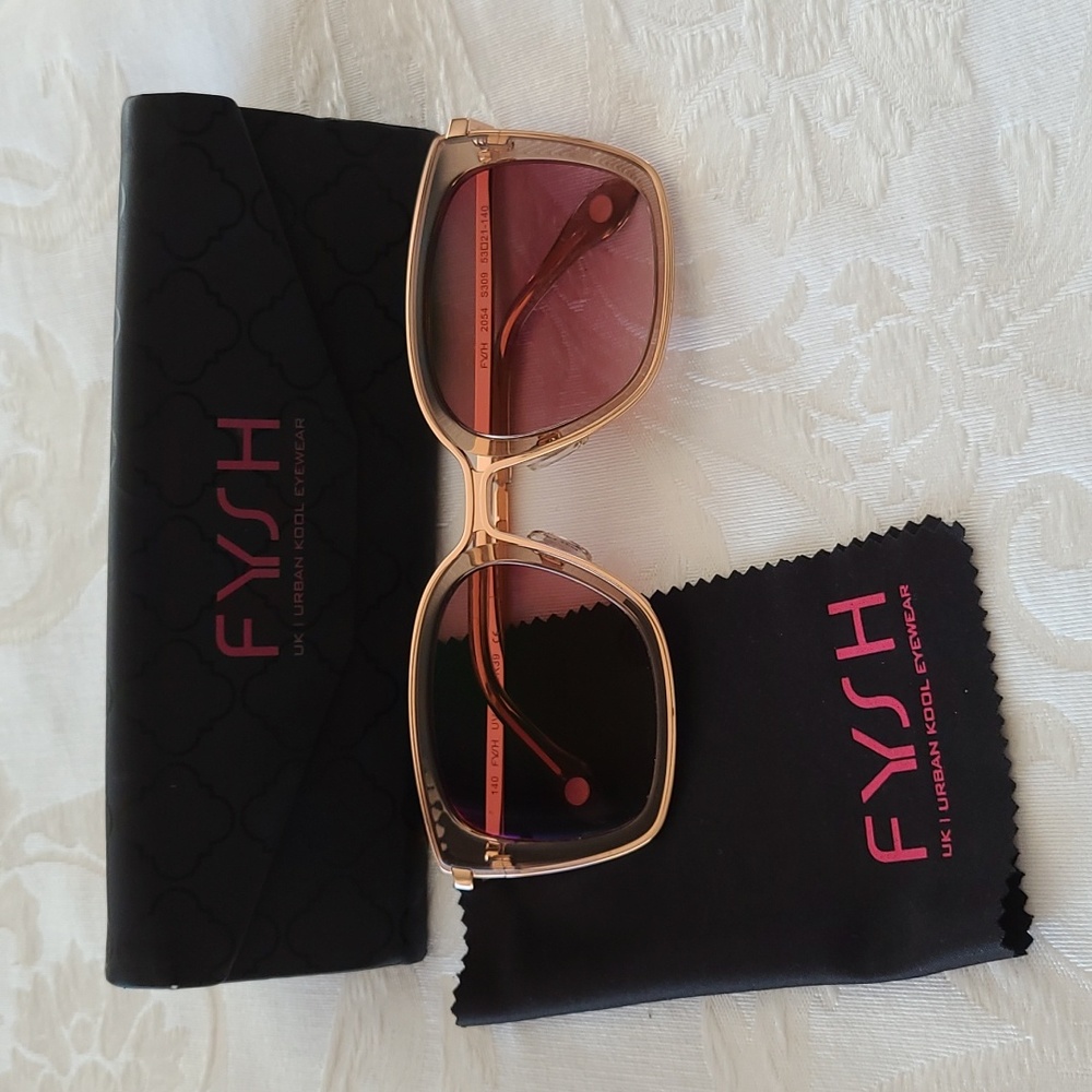 Fysh woman's sunglasses